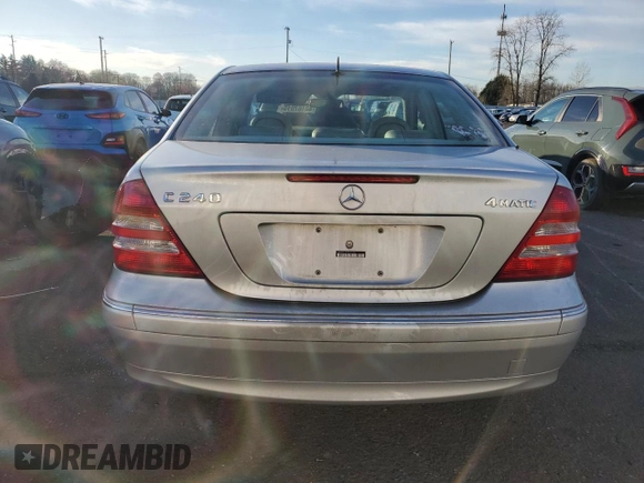 2005 Mercedes-Benz C 240 with VIN WDBRF81J35F674190, listed as a Copart auction lot 42167015 with 157,003 mi miles and Salvage Title. Bid and sale history available at DreamBid. Image 6.