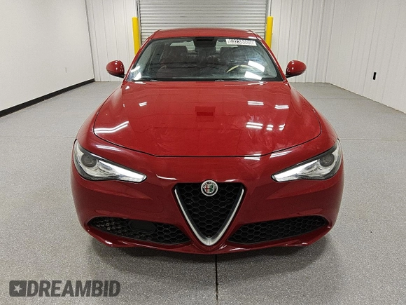 2018 Alfa Romeo Giulia with VIN ZARFAEBN5J7591566, listed as a Copart auction lot 53238605 with 36,113 mi miles and Clean title. Bid and sale history available at DreamBid. Image 5.