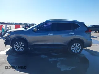 2019 Nissan Rogue SV with VIN KNMAT2MT3KP525060, listed as a IAAI auction lot 41770350 with 123,614 mi miles. Bid and sale history available at carsss.com. Image 15.