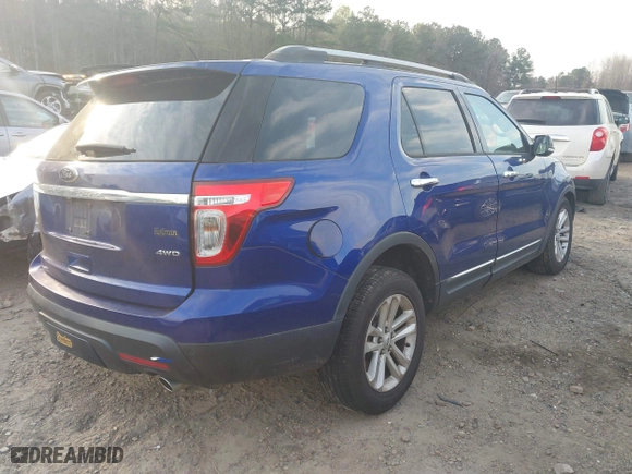 2014 Ford Explorer XLT with VIN 1FM5K8D80EGC37483, listed as a IAAI auction lot 41843135 with 169,329 mi miles. Bid and sale history available at carsss.com. Image 4.