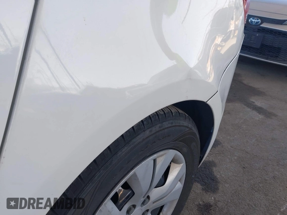 2014 Chevrolet Cruze LS with VIN 1G1PA5SG7E7119819, listed as a IAAI auction lot 42287424 with 133,279 mi miles and . Bid and sale history available at DreamBid. Image 17.