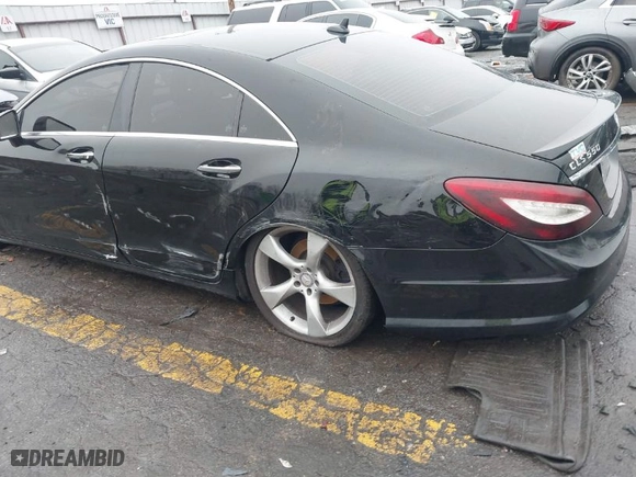 2012 Mercedes-Benz CLS-Class CLS 550 with VIN WDDLJ7DB8CA012657, listed as a IAAI auction lot 41235586 with 157,760 mi miles. Bid and sale history available at carsss.com. Image 6.