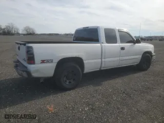 2004 Chevrolet Silverado 1500 Work Truck with VIN 2GCEC19V441229714, listed as a Copart auction lot 42503755 with 132,733 mi miles and Salvage Title. Bid and sale history available at carsss.com. Image 3.