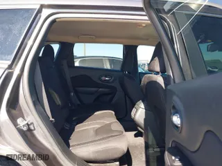 2015 Jeep Cherokee Latitude with VIN 1C4PJLCS3FW566394, listed as a IAAI auction lot 41460732 with NaN miles. Bid and sale history available at carsss.com. Image 8.