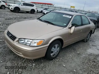 2000 Toyota Camry CE z VIN 4T1BG22K9YU985901, wystawiony jako Copart lot #46068195 z przebiegiem 170 491 mil mil oraz Szkoda całkowita • Salvage title. Historia ofert i sprzedaży dostępna na DreamBid. Obrazek 1.