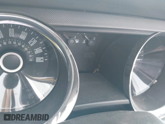 2014 Ford Mustang V6 with VIN 1ZVBP8EM3E5208282, listed as a IAAI auction lot 42104971 with Not Provided miles. Bid and sale history available at carsss.com. Image 15.