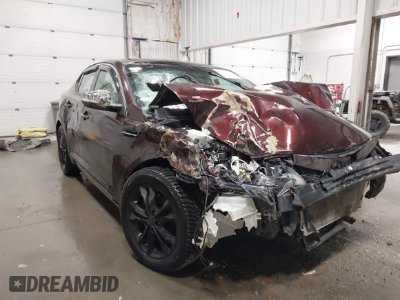 2011 Kia Optima EX with VIN KNAGN4A70B5108513, listed as a IAAI auction lot 42097595 with 184,334 mi miles and . Bid and sale history available at carsss.com. Image 6.