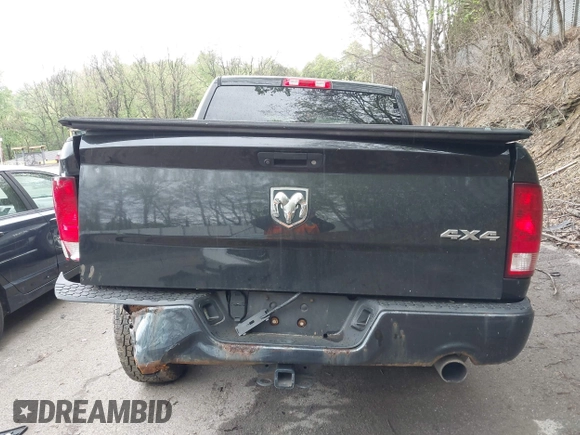 2017 Ram 1500 Express z VIN 3C6RR7KT3HG705029, wystawiony jako IAAI lot #42199557 z przebiegiem 98 229 mil mil oraz . Historia ofert i sprzedaży dostępna na DreamBid. Obrazek 16.
