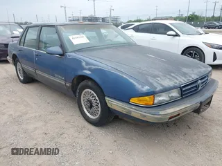 1990 Pontiac Bonneville z VIN 1G2HX54C6L1204370, wystawiony jako IAAI lot #42283309 z przebiegiem 114 427 mil mil oraz . Historia ofert i sprzedaży dostępna na DreamBid. Obrazek 1.