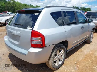 2008 Jeep Compass Sport with VIN 1J8FF47W08D749405, listed as a IAAI auction lot 42216678 with 172,185 mi miles and . Bid and sale history available at DreamBid. Image 4.