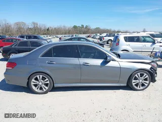 2016 Mercedes-Benz E-Class E 350 Sport with VIN WDDHF5KB5GB226231, listed as a IAAI auction lot 41681850 with 88,221 mi miles. Bid and sale history available at carsss.com. Image 14.