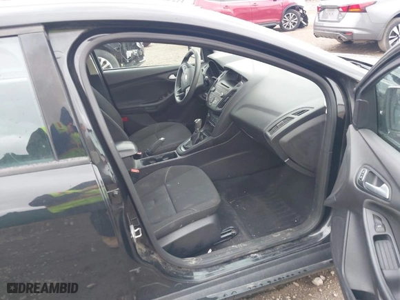 2015 Ford Focus SE with VIN 1FADP3K25FL209843, listed as a IAAI auction lot 41768161 with 144,830 mi miles. Bid and sale history available at carsss.com. Image 5.