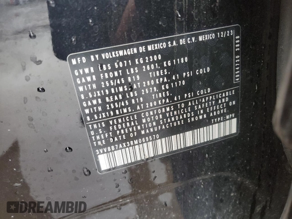 2024 Volkswagen Tiguan SE R-Line Black с VIN 3VV8B7AX3RM069570, выставлен на аукционе Copart как лот 55841875 с пробегом 12 720 миль миль и Списание • Salvage title. История ставок и продаж доступна на DreamBid. Изображение 13.