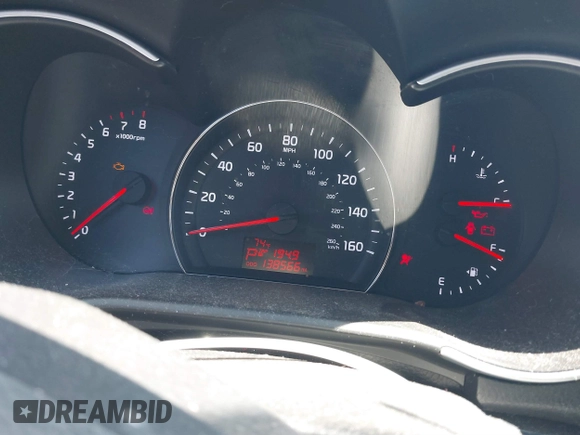 2014 Kia Sorento LX with VIN 5XYKT3A66EG489204, listed as a IAAI auction lot 41871926 with 138,566 mi miles. Bid and sale history available at carsss.com. Image 7.