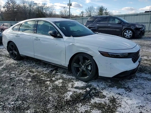 2024 Honda Accord Hybrid Sport-L with VIN 1HGCY2F72RA095594, listed as a Copart auction lot 41334445 with 7,362 mi miles and Salvage Title. Bid and sale history available at carsss.com. Image 11.