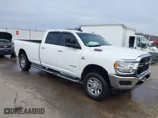 2019 Ram 2500 Big Horn with VIN 3C6UR5JL5KG703032, listed as a IAAI auction lot 41700190 with 90,215 mi miles. Bid and sale history available at carsss.com. Image 1.