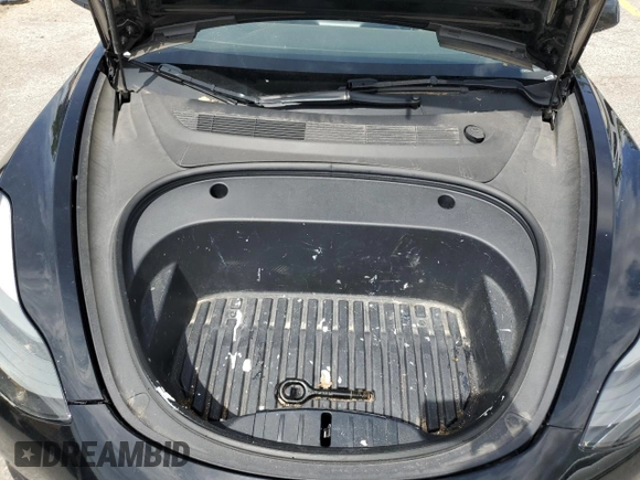2023 Tesla Model 3 z VIN 5YJ3E1EA1PF438043, wystawiony jako Copart lot #61090305 z przebiegiem Nie podano mil oraz Nie do naprawy • Non repairable. Historia ofert i sprzedaży dostępna na DreamBid. Obrazek 11.