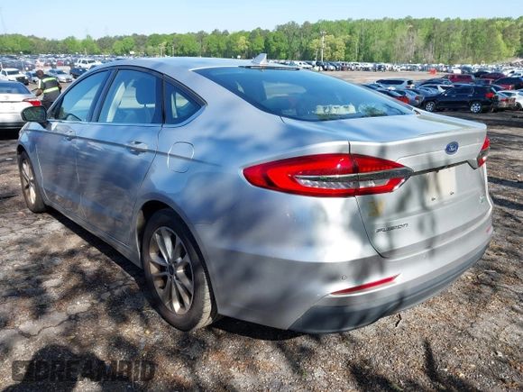2019 Ford Fusion SE with VIN 3FA6P0HD0KR192915, listed as a IAAI auction lot 41980996 with 128,336 mi miles. Bid and sale history available at carsss.com. Image 3.