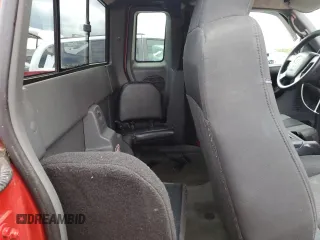 2005 Mazda B-Series Truck z VIN 4F4YR46U55PM04234, wystawiony jako Copart lot #58062805 z przebiegiem 162 683 mil mil oraz Szkoda całkowita • Salvage title. Historia ofert i sprzedaży dostępna na DreamBid. Obrazek 10.