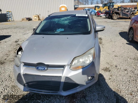 2013 Ford Focus SE with VIN 1FADP3K29DL193840, listed as a Copart auction lot 43199415 with 158,153 mi miles and Salvage Title. Bid and sale history available at carsss.com. Image 5.