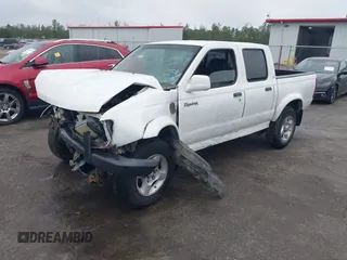2000 Nissan Frontier XE z VIN 1N6ED27TXYC367744, wystawiony jako IAAI lot #42368078 z przebiegiem Nie podano mil oraz . Historia ofert i sprzedaży dostępna na DreamBid. Obrazek 2.