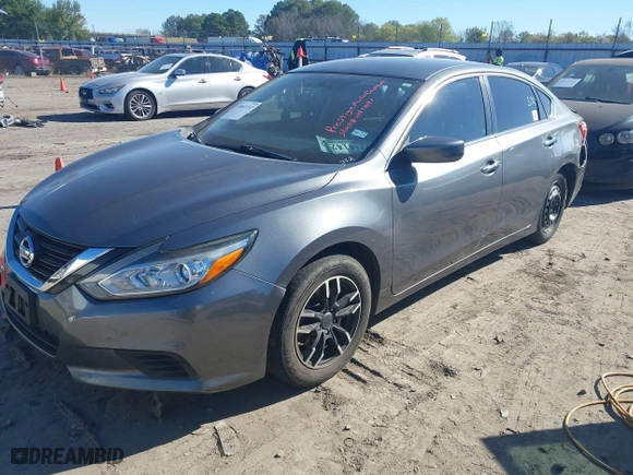 2017 Nissan Altima 2.5 SR with VIN 1N4AL3AP2HC488506, listed as a IAAI auction lot 40853197 with 117,806 mi miles. Bid and sale history available at carsss.com. Image 17.