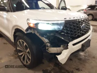 2022 Ford Explorer ST-Line with VIN 1FMSK8KHXNGB57162, listed as a IAAI auction lot 41491271 with 57,712 mi miles. Bid and sale history available at carsss.com. Image 20.