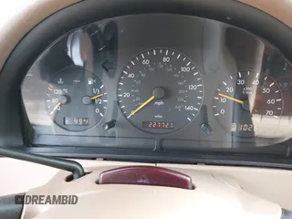 2002 Mercedes-Benz M 320/430/500 with VIN 4JGAB75E32A330347, listed as a IAAI auction lot 41929140 with 227,727 mi miles and . Bid and sale history available at DreamBid. Image 7.