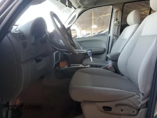 2007 Jeep Liberty Limited z VIN 1J4GL58K17W700877, wystawiony jako Copart lot #60612945 z przebiegiem 86 977 mil mil oraz Szkoda całkowita • Salvage title. Historia ofert i sprzedaży dostępna na DreamBid. Obrazek 7.