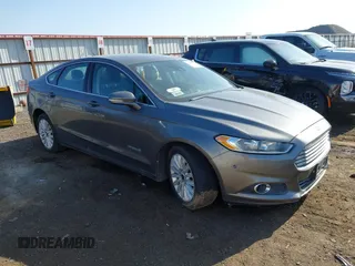 2013 Ford Fusion SE Hybrid with VIN 3FA6P0LU6DR326269, listed as a IAAI auction lot 41999417 with 277,891 mi miles. Bid and sale history available at carsss.com. Image 1.