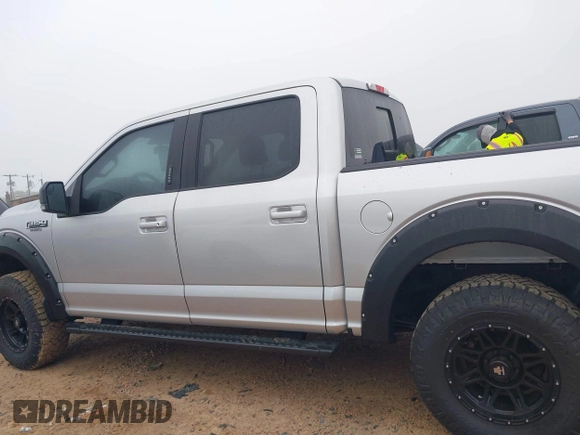 2016 Ford F-150 XLT with VIN 1FTEW1EF7GFB62058, listed as a IAAI auction lot 41904998 with 86,610 mi miles and . Bid and sale history available at carsss.com. Image 14.