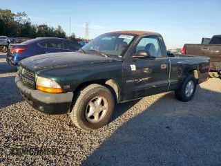 2000 Dodge Dakota z VIN 1B7FL26X5YS781647, wystawiony jako Copart lot #83320044 z przebiegiem Nie podano mil oraz Szkoda całkowita • Salvage title. Historia ofert i sprzedaży dostępna na DreamBid. Obrazek 1.