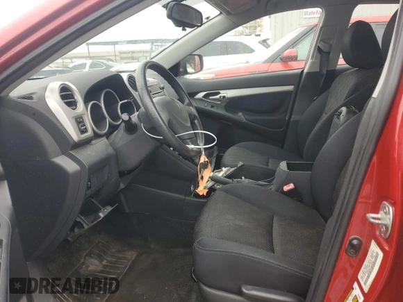 2010 Pontiac Vibe 1SA z VIN 5Y2SP6E87AZ420681, wystawiony jako Copart lot #45911355 z przebiegiem 70 062 mil mil oraz Szkoda całkowita • Salvage title. Historia ofert i sprzedaży dostępna na DreamBid. Obrazek 7.