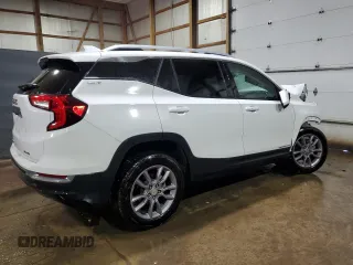 2024 GMC Terrain SLT z VIN 3GKALVEG3RL311828, wystawiony jako Copart lot #59572615 z przebiegiem 26 724 mil mil oraz Czysty tytuł • Clean title. Historia ofert i sprzedaży dostępna na DreamBid. Obrazek 3.