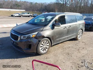 2016 Kia Sedona EX with VIN KNDMC5C14G6108235, listed as a IAAI auction lot 41497169 with 105,218 mi miles. Bid and sale history available at carsss.com. Image 17.