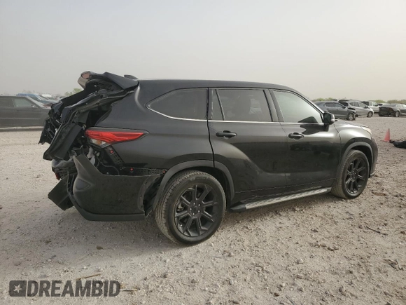 2022 Toyota Highlander LE z VIN 5TDZZRAH3NS109790, wystawiony jako Copart lot #49627715 z przebiegiem 33 113 mil mil oraz Szkoda całkowita • Salvage title. Historia ofert i sprzedaży dostępna na DreamBid. Obrazek 3.