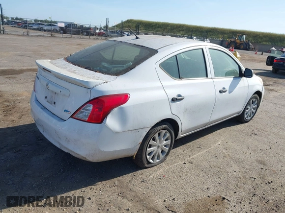 2014 Nissan Versa SV with VIN 3N1CN7AP3EL844498, listed as a IAAI auction lot 42086659 with 1 mi miles. Bid and sale history available at carsss.com. Image 4.