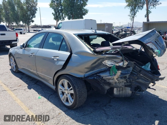 2013 Mercedes-Benz E 350 Luxury with VIN WDDHF5KB9DA728662, listed as a IAAI auction lot 42673110 with 102,824 mi miles and . Bid and sale history available at DreamBid. Image 3.