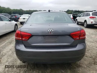 2013 Volkswagen Passat SE z VIN 1VWBP7A39DC123321, wystawiony jako Copart lot #58780315 z przebiegiem 110 132 mil mil oraz Czysty tytuł • Clean title. Historia ofert i sprzedaży dostępna na DreamBid. Obrazek 6.