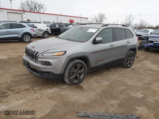 2016 Jeep Cherokee 75th Anniversary with VIN 1C4PJLCB9GW362233, listed as a IAAI auction lot 41726905 with 197,422 mi miles. Bid and sale history available at carsss.com. Image 18.