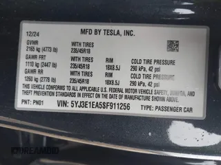 2025 Tesla Model 3 Long Range with VIN 5YJ3E1EA5SF911256, listed as a IAAI auction lot 41509976 with 1,806 mi miles. Bid and sale history available at carsss.com. Image 9.
