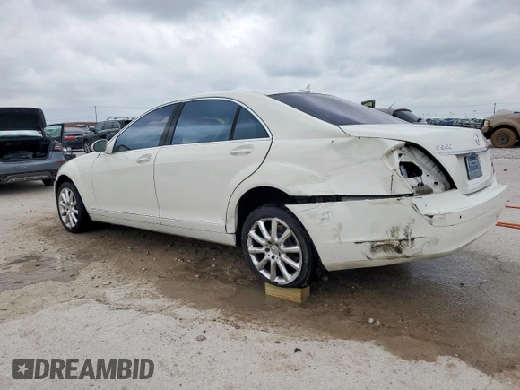 2008 Mercedes-Benz S 550 with VIN WDDNG71X38A188854, listed as a Copart auction lot 54841975 with 228,648 mi miles and Salvage Title. Bid and sale history available at DreamBid. Image 2.