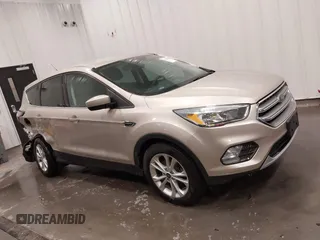 2017 Ford Escape SE z VIN 1FMCU0GD1HUE66952, wystawiony jako IAAI lot #41750959 z przebiegiem 86 442 mil mil oraz . Historia ofert i sprzedaży dostępna na DreamBid. Obrazek 13.