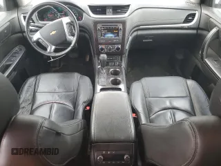 2015 Chevrolet Traverse LT z VIN 1GNKVHKD3FJ350449, wystawiony jako Copart lot #54677065 z przebiegiem 155 128 mil mil oraz Czysty tytuł • Clean title. Historia ofert i sprzedaży dostępna na DreamBid. Obrazek 8.
