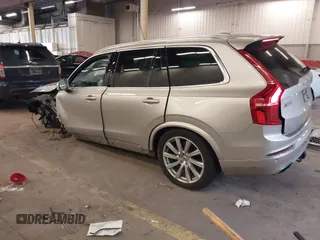 2016 Volvo XC90 T6 Inscription z VIN YV4A22PL7G1015431, wystawiony jako IAAI lot #41765381 z przebiegiem 83 471 mil mil oraz . Historia ofert i sprzedaży dostępna na DreamBid. Obrazek 3.