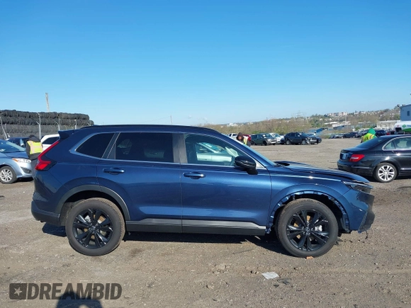 2025 Honda CR-V Sport Touring with VIN 2HKRS6H90SH809835, listed as a IAAI auction lot 42060201 with 9,358 mi miles and . Bid and sale history available at DreamBid. Image 14.