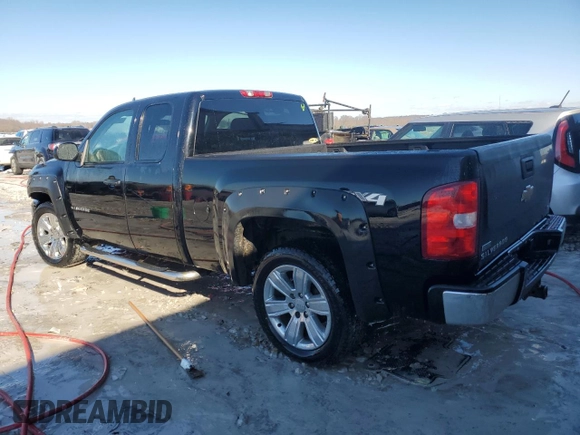 2010 Chevrolet Silverado 1500 LS with VIN 1GCSKREA0AZ215576, listed as a Copart auction lot 43998635 with 161,094 mi miles and Clean Title. Bid and sale history available at DreamBid. Image 2.