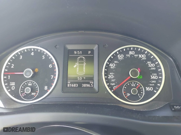 2015 Volkswagen Tiguan S with VIN WVGBV7AX5FW610055, listed as a IAAI auction lot 41502961 with 81,683 mi miles. Bid and sale history available at carsss.com. Image 16.