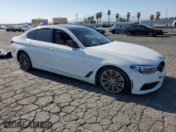 2019 BMW 5 Series 530e с VIN WBAJA9C54KB389629, выставлен на аукционе Copart как лот 52256265 с пробегом 112 642 миль миль и Списание • Salvage title. История ставок и продаж доступна на DreamBid. Изображение 4.