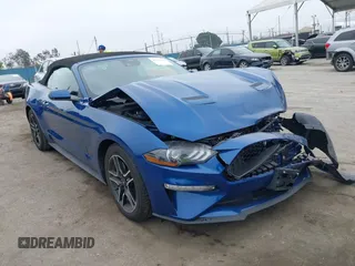 2022 Ford Mustang EcoBoost z VIN 1FATP8UH7N5144894, wystawiony jako IAAI lot #42173373 z przebiegiem 12 066 mil mil oraz . Historia ofert i sprzedaży dostępna na DreamBid. Obrazek 1.